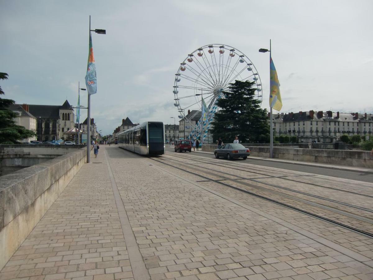 Git'Appart Au Bord De Loire Tours Zewnętrze zdjęcie